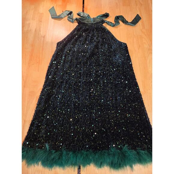 Emerald green velvet sleeveless knee length feather hem party dress Christmas - Picture 1 of 8